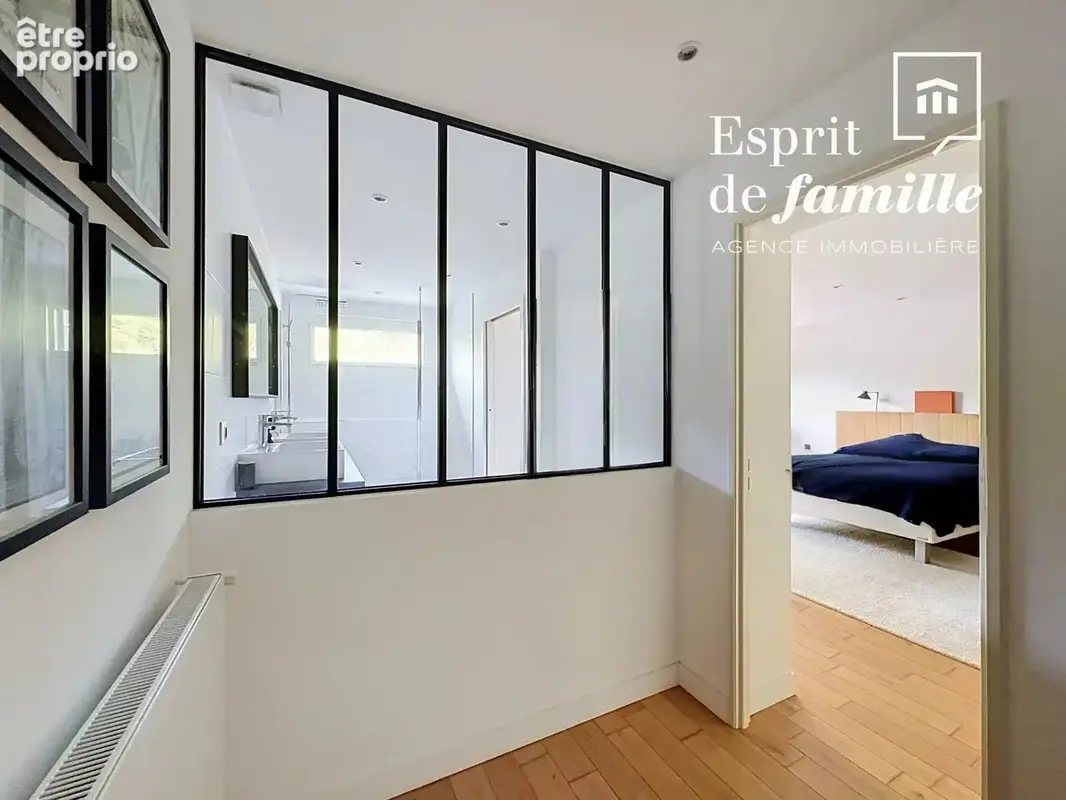 Saint-Didier-au-Mont-d’Or – maison familiale de plus de 180 m² dans un écrin de verdure - photo 15