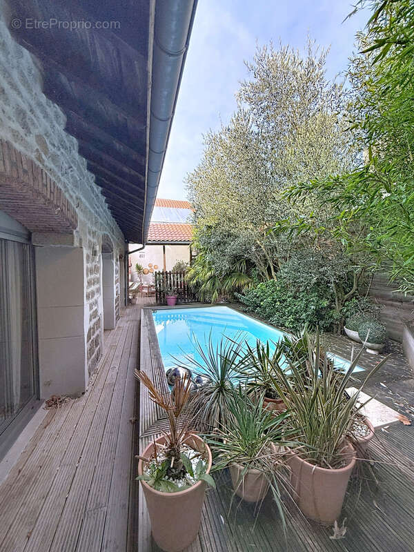 Maison à SAINT-ETIENNE