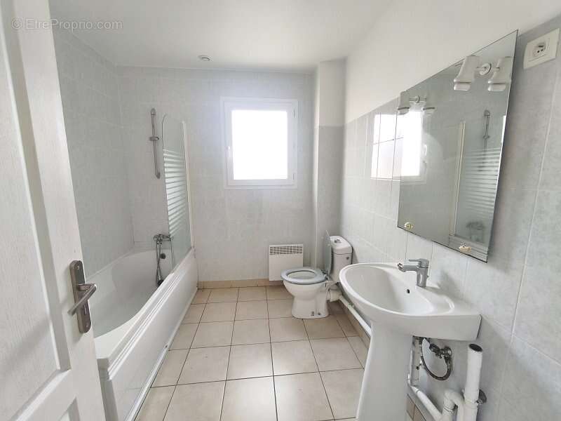 Maison à COURTISOLS