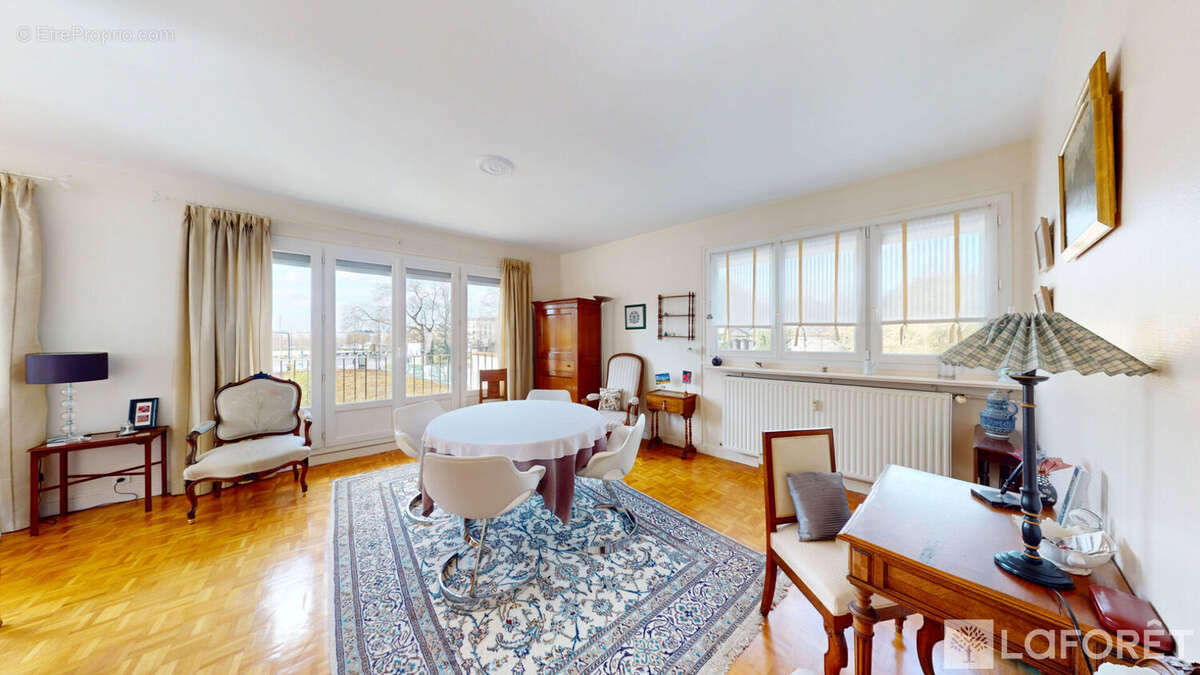 Appartement à REIMS