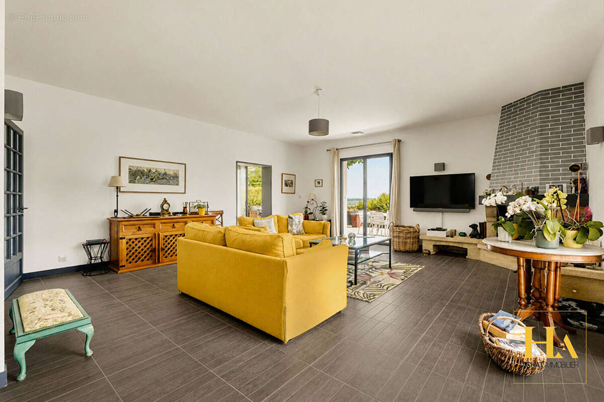 Maison à DREMIL-LAFAGE