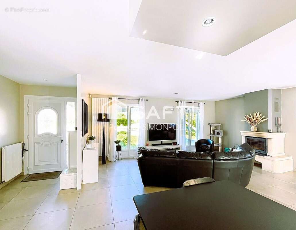 Photo 2 - Maison à MARTIGNAS-SUR-JALLE