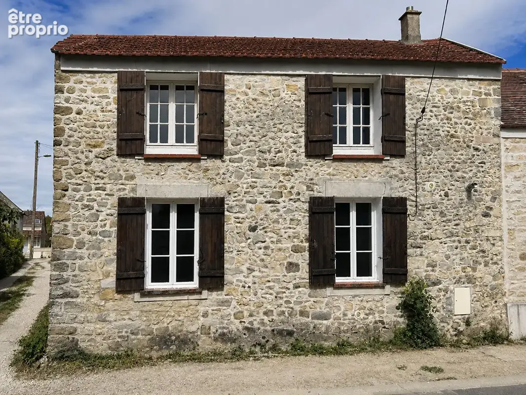 Maison à RECLOSES