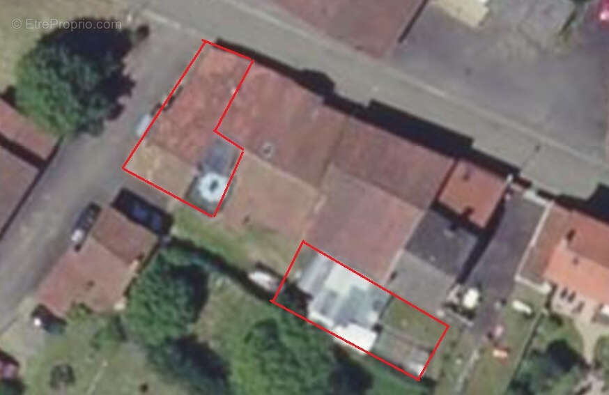 Maison à MEZIERES-SUR-ISSOIRE