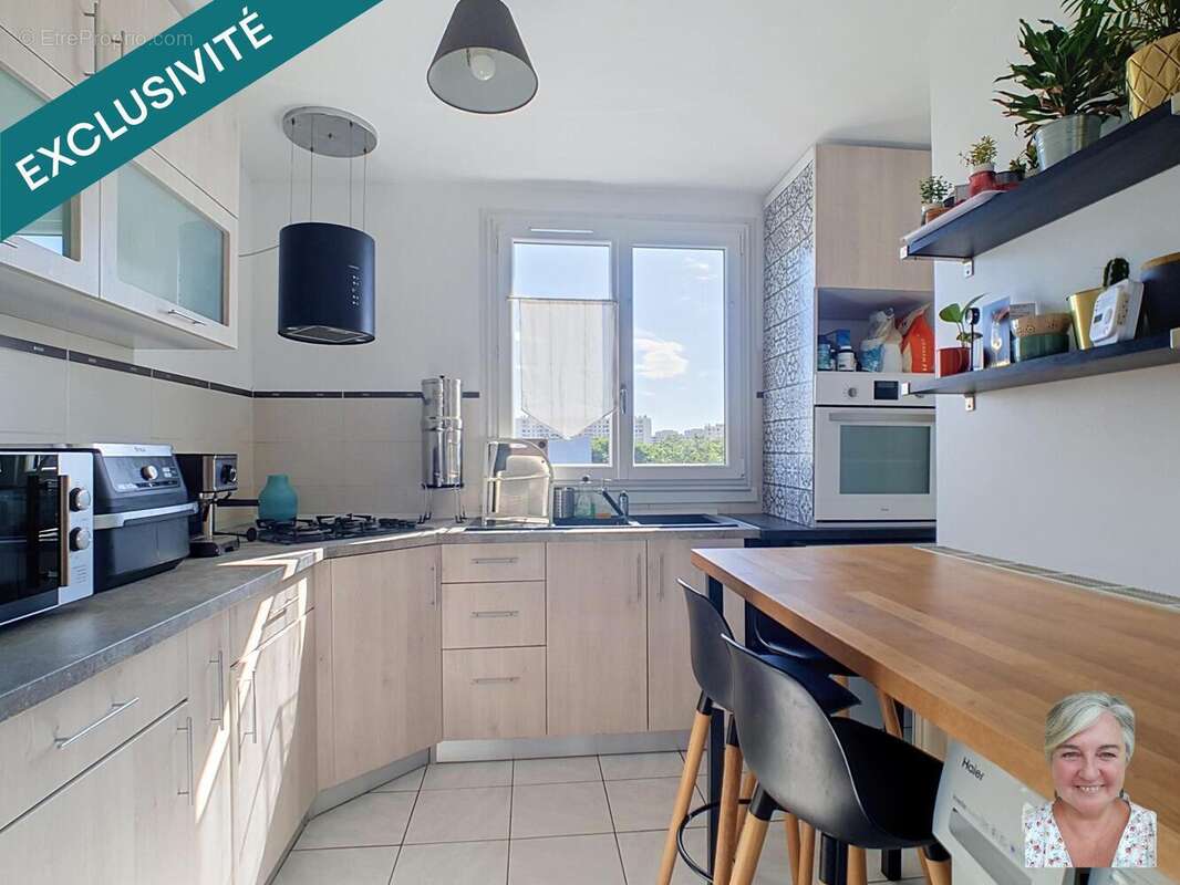 Photo 4 - Appartement à LYON-8E