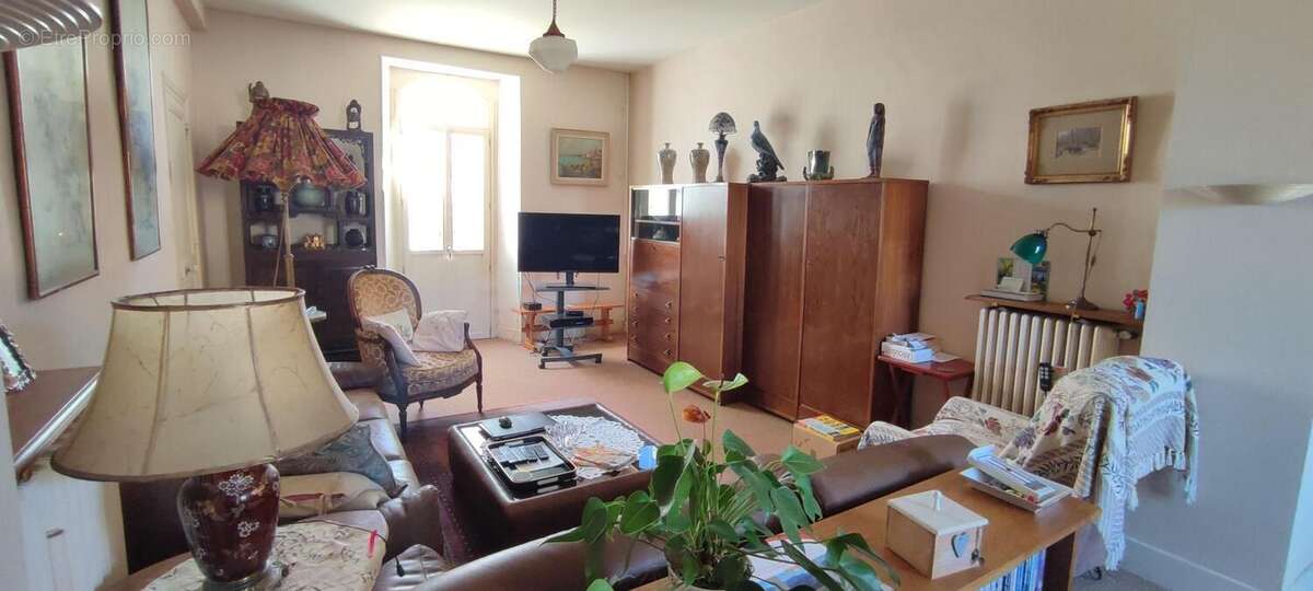 Maison à VIC-EN-BIGORRE