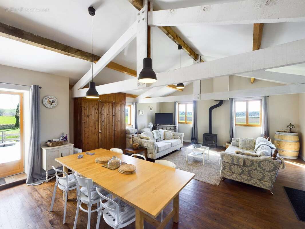 Maison à VERTEILLAC