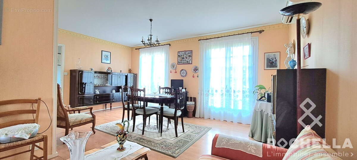 Maison 87 m² à Tonnay-Charente  - photo 3