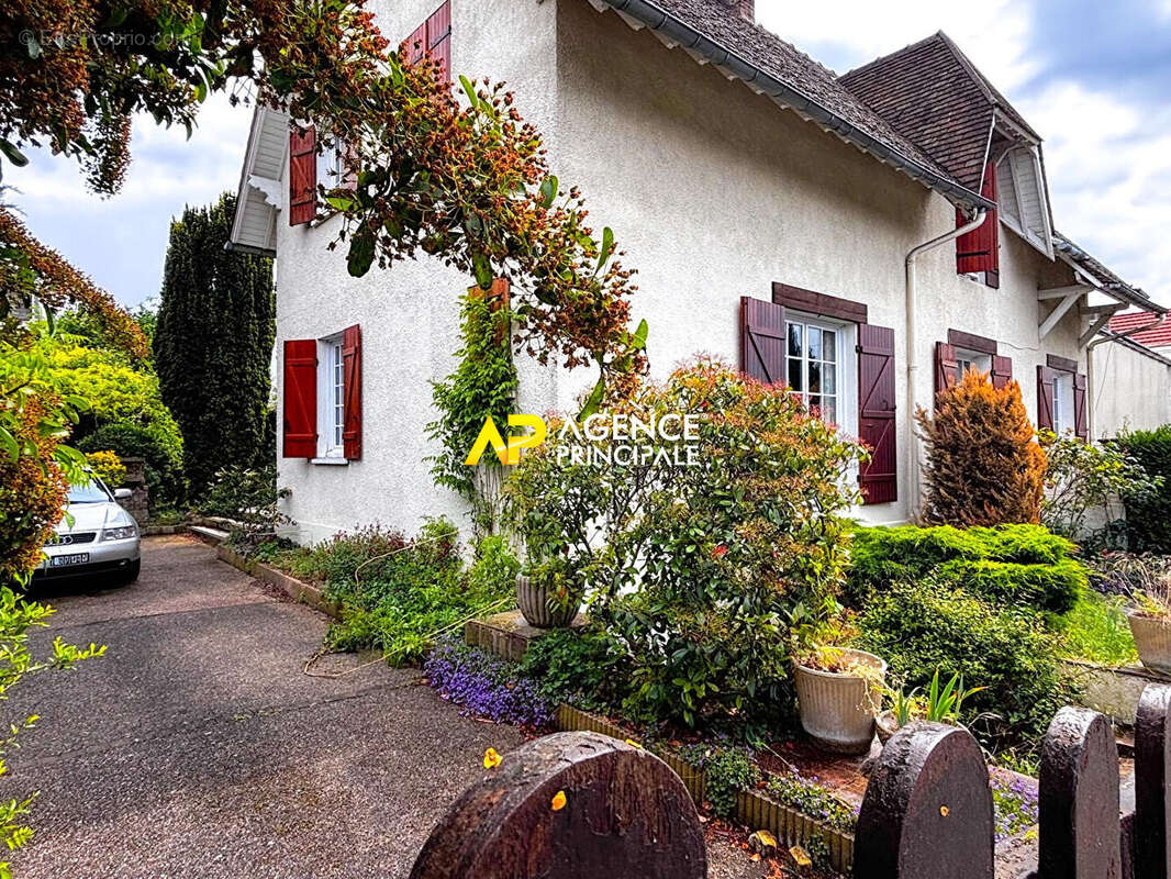 Sartrouville - La Plaine - Maison 6 pièces 151.37 m2 avec garage - photo 4