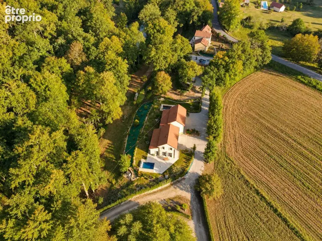 Propriété d’exception de plus de 400 m² avec deux gîtes et trois piscines aux portes de Sarlat - photo 7