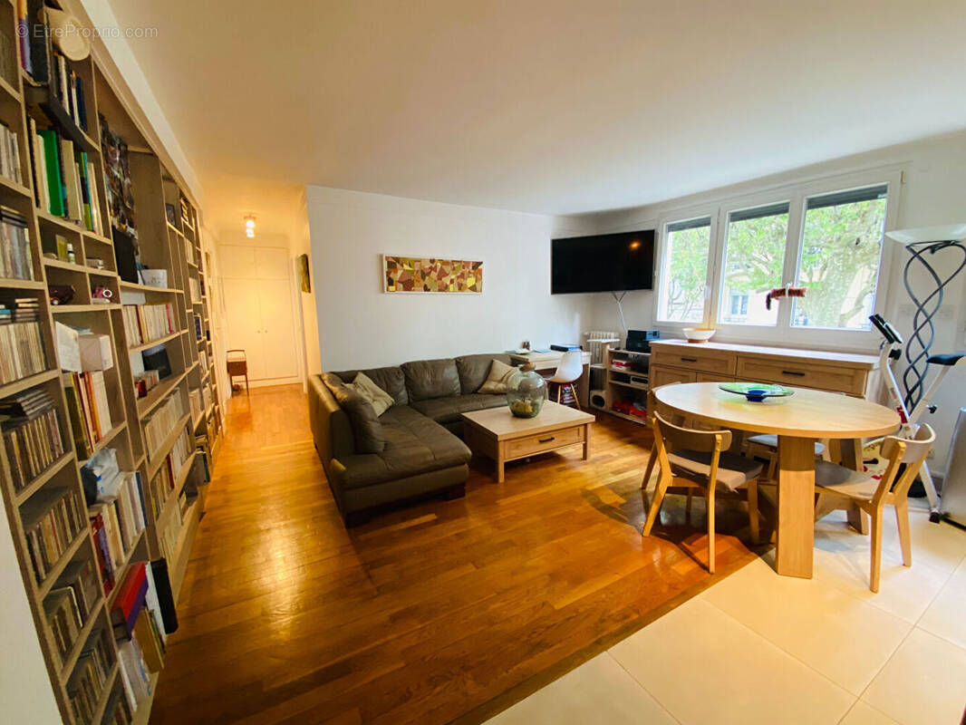 Appartement à LE PERREUX-SUR-MARNE