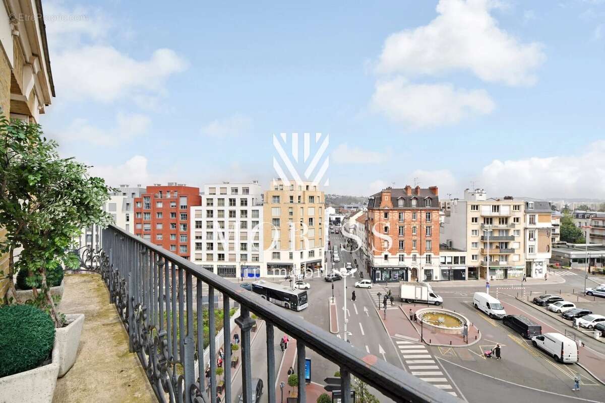 Appartement à ENGHIEN-LES-BAINS