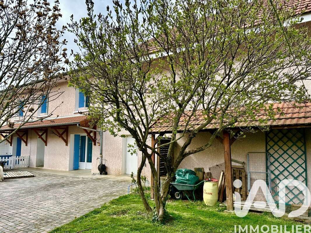 Photo 2 - Maison à APPRIEU