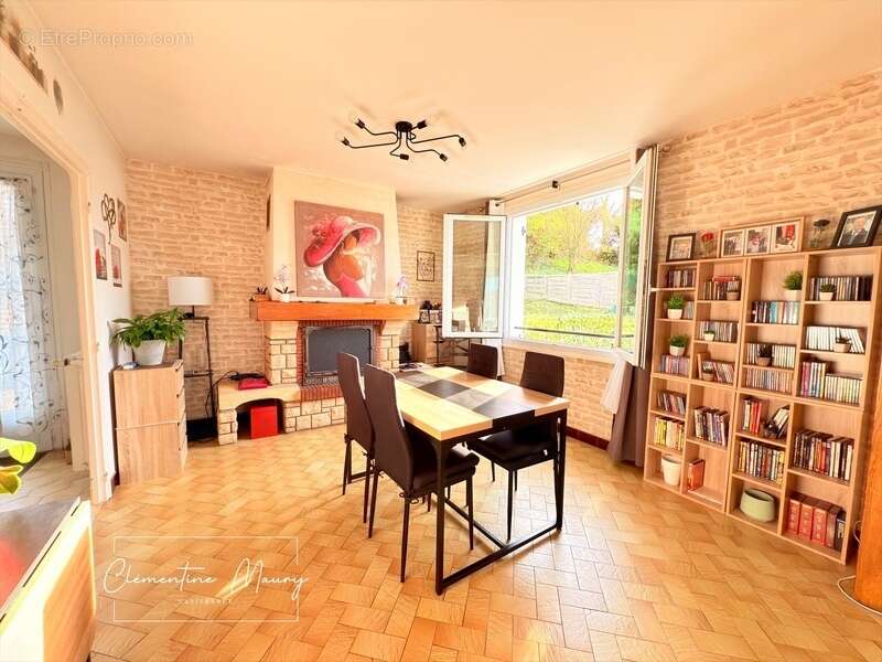 Maison à SAINT-CALAIS