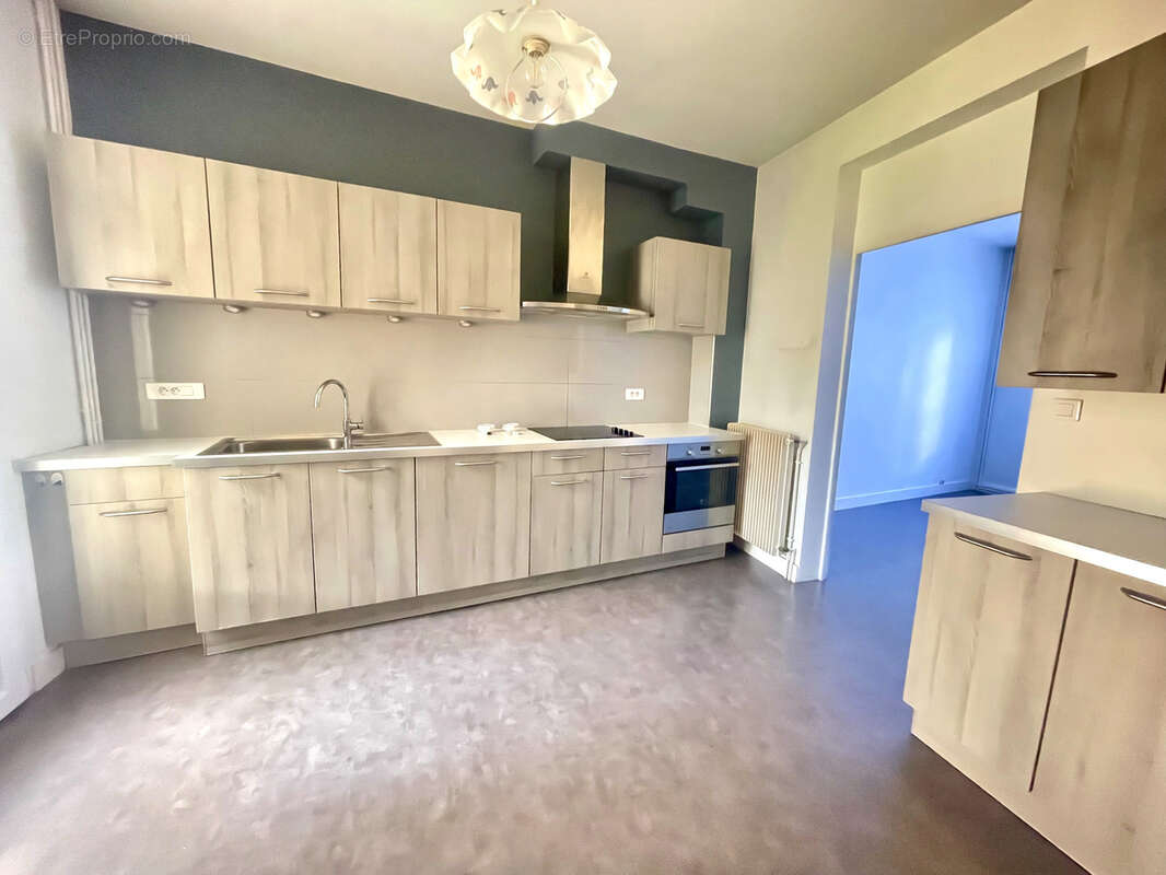 Maison à CHATELLERAULT