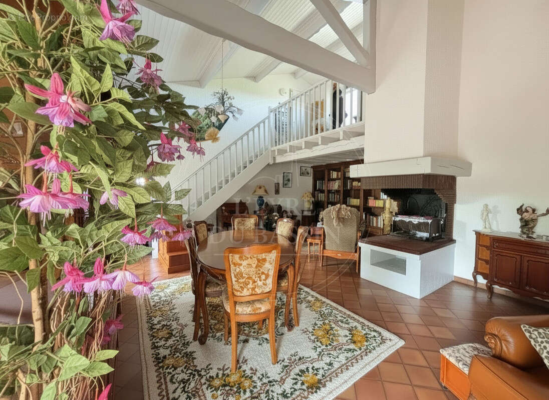 Maison à MIOS