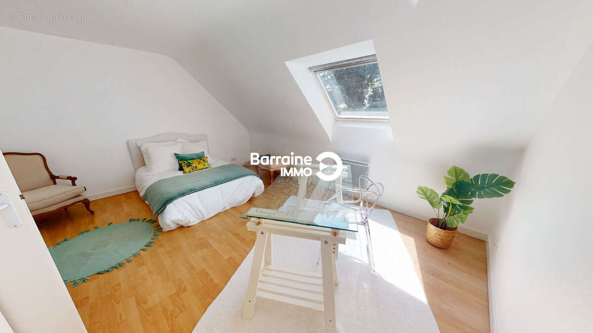 A vendre ploudaniel maison 5 chambres jardin dependances - photo 10