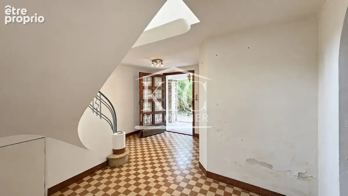 PROCHE CARCASSONNE - Ensemble 2 Maisons 175 m2 et 158 m2 - Garages - Piscine - photo 2