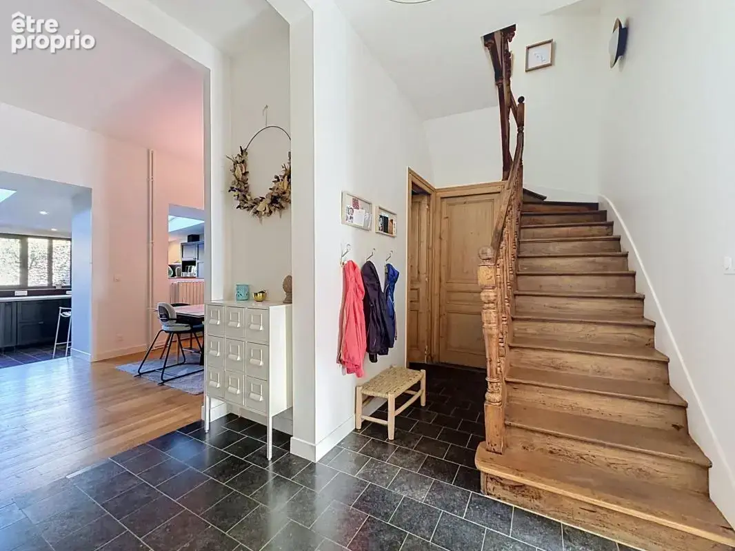Place Hoche 8 chambres - photo 1