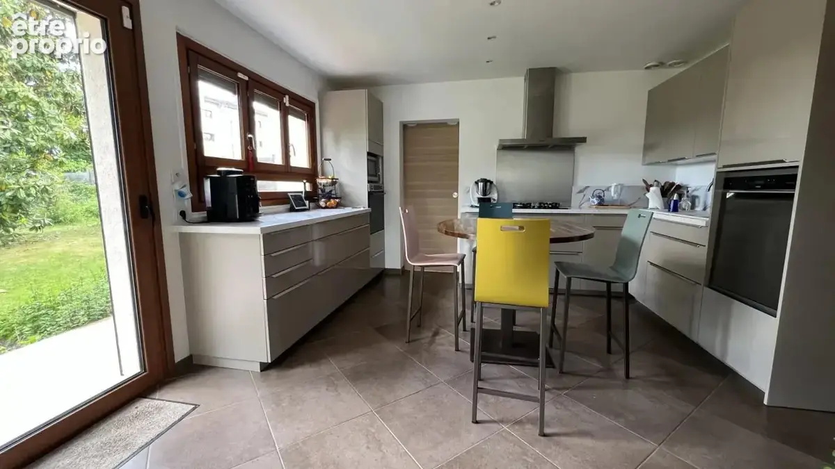Maison familale 5/6 chambres jardin 830 m² - photo 6