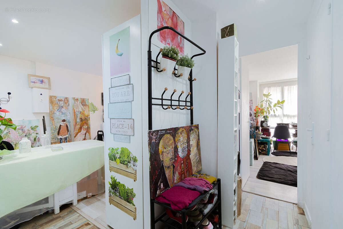 Appartement à MARSEILLE-5E