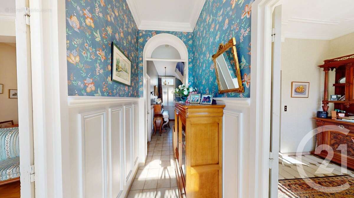 Maison à SAINT-QUENTIN