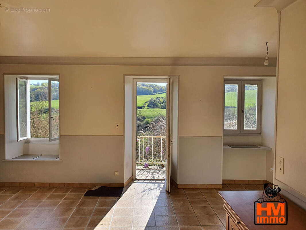 Maison à JUMILHAC-LE-GRAND