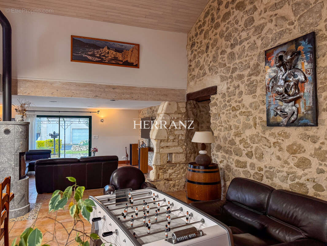Maison à BONZAC