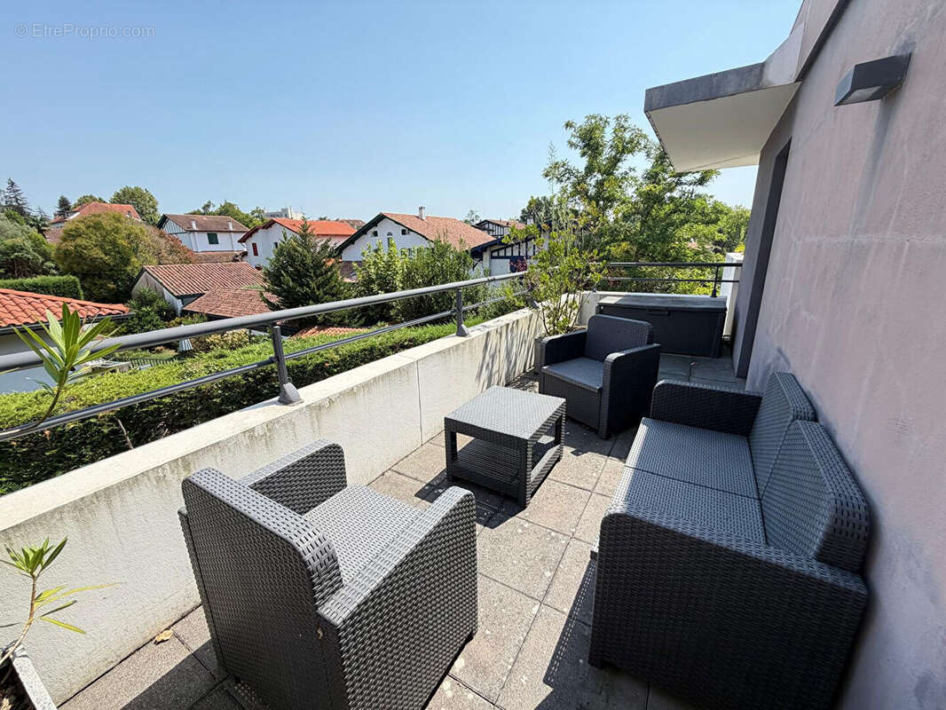 Bayonne , quartier des arènes  appartement attique d'exception - photo 9