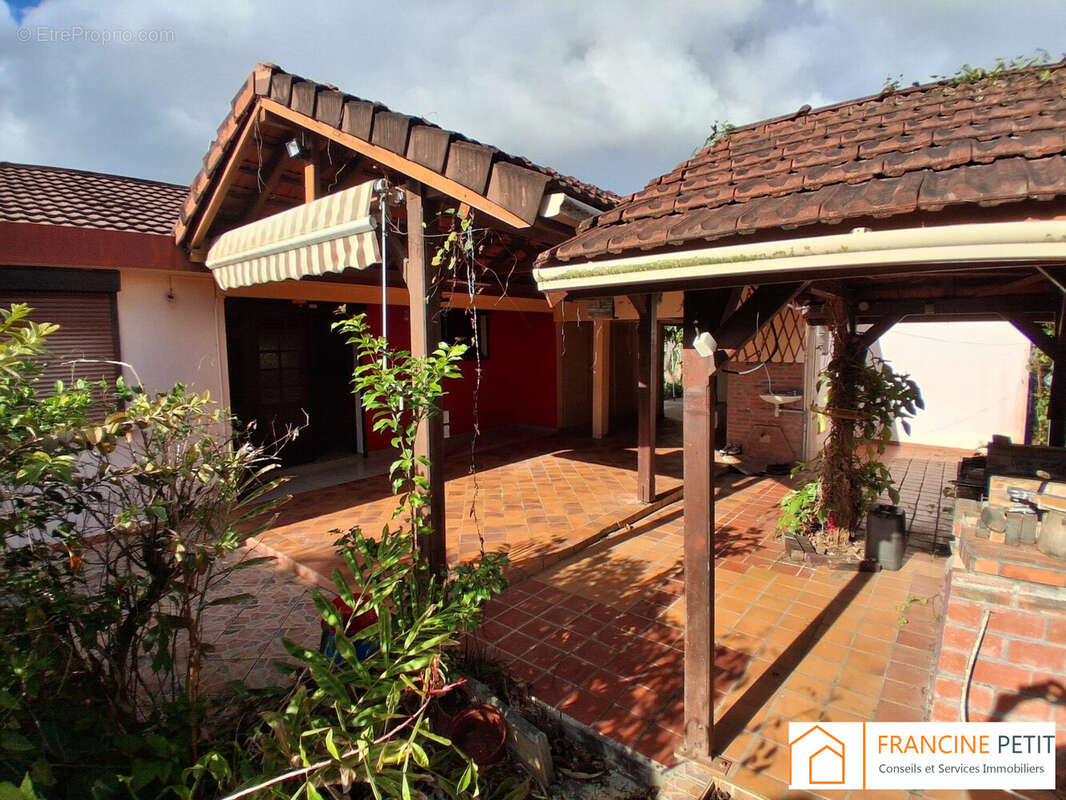 Maison à SCHOELCHER