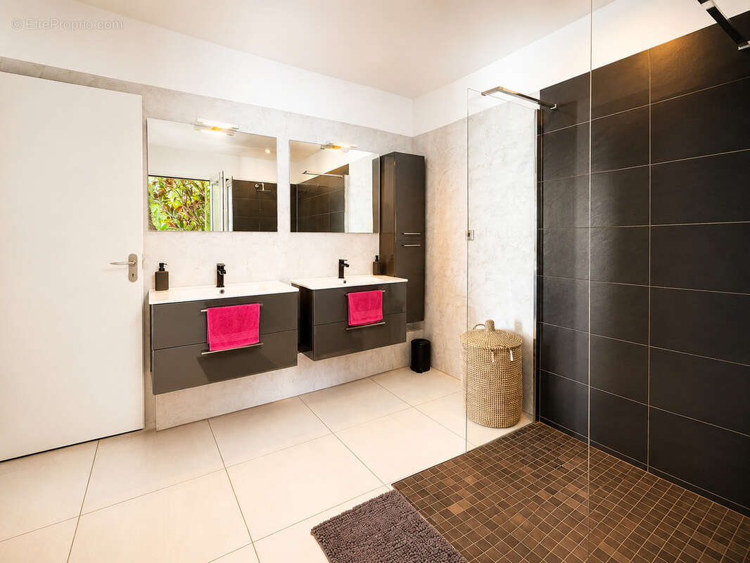 Maison à LE TAMPON