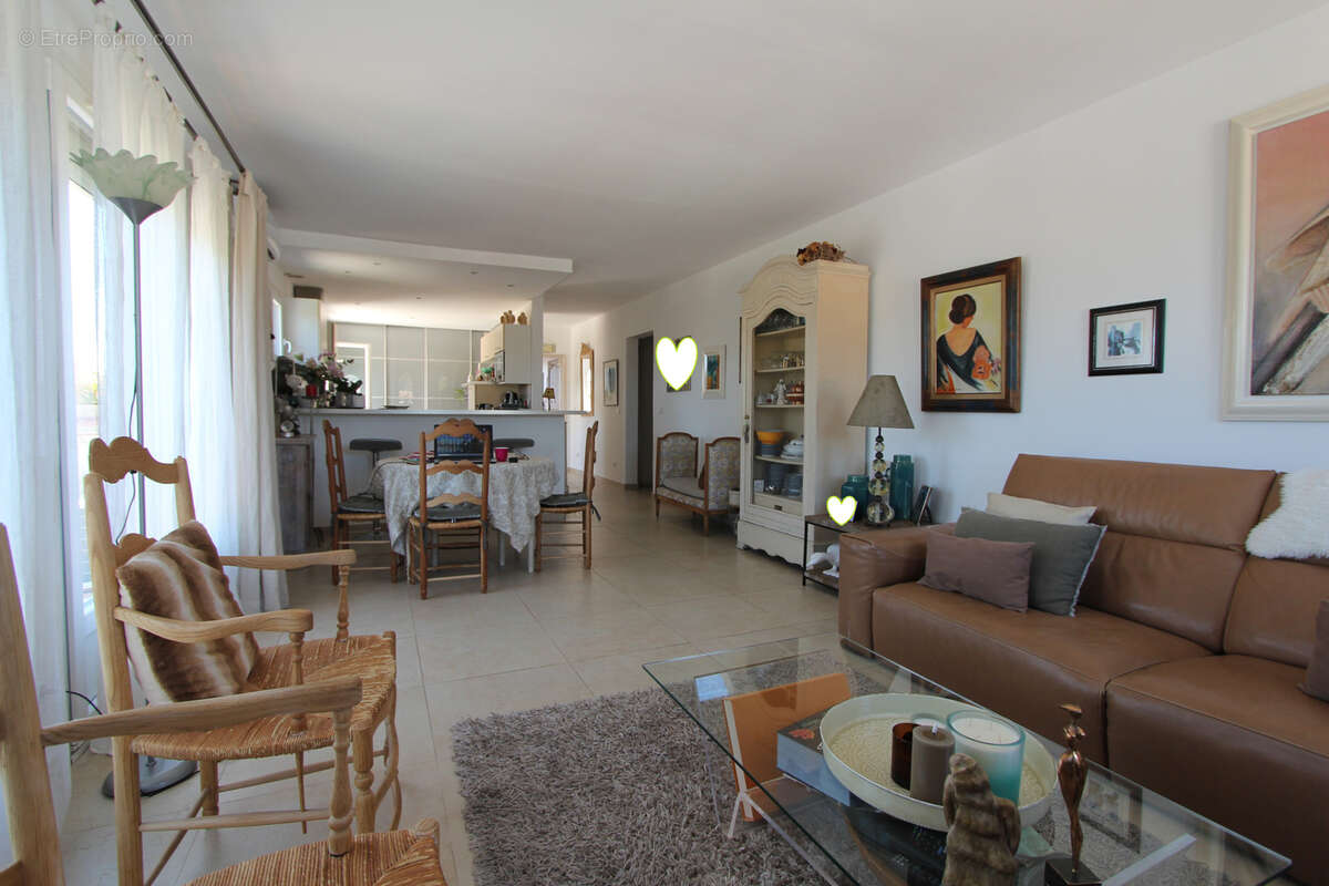 Appartement à VILLENEUVE-LOUBET