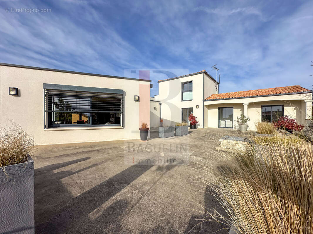 Maison à YVES