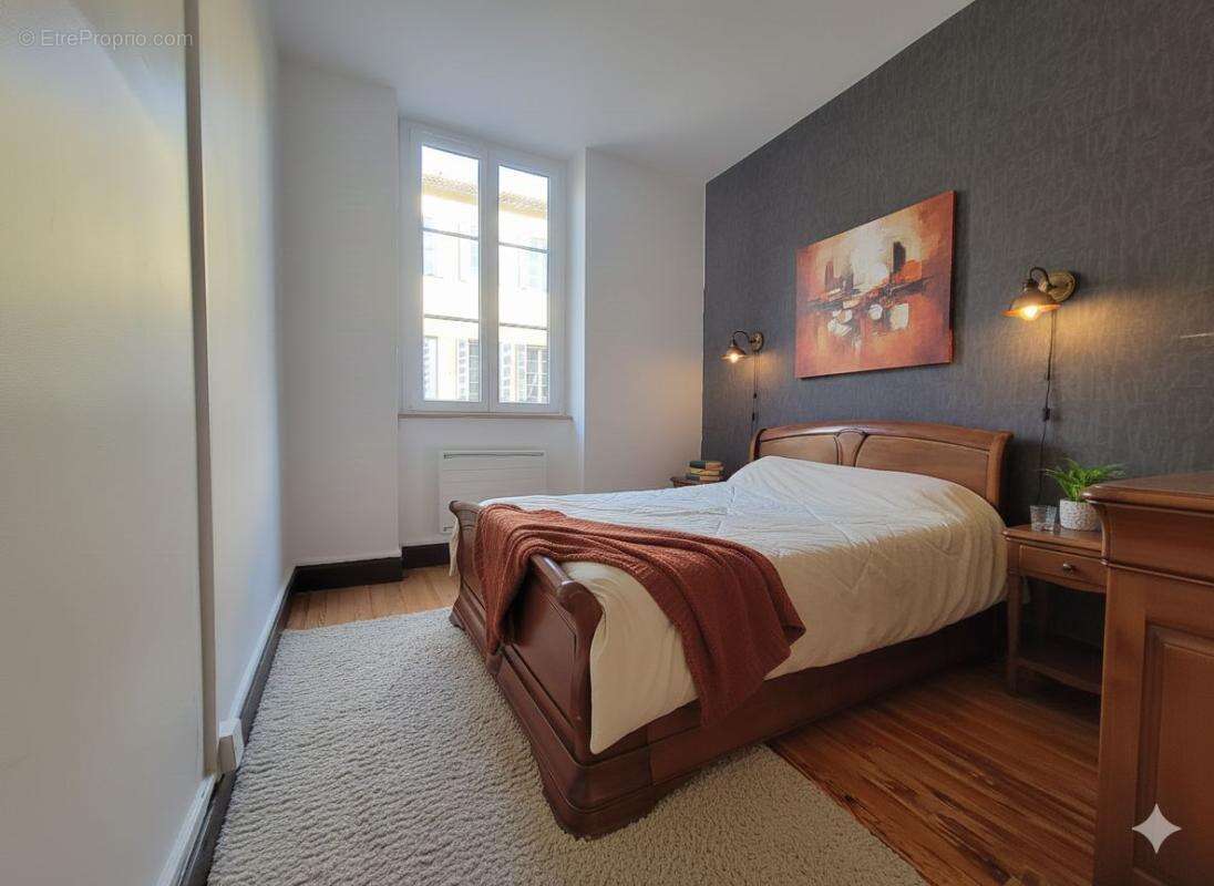 Appartement à L'ARBRESLE