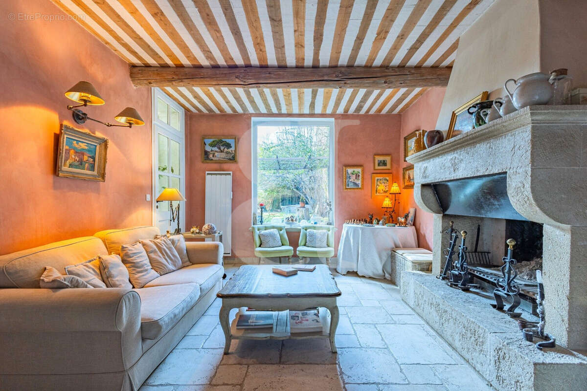 Maison à VAISON-LA-ROMAINE