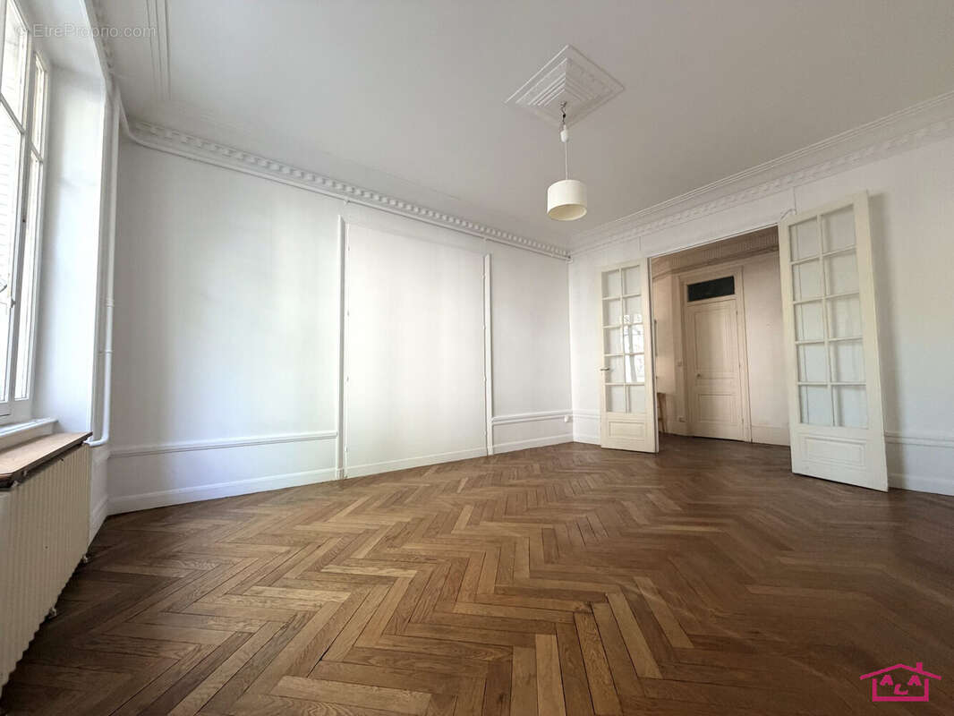 Appartement 111 m² à Lyon-6e  - photo 3
