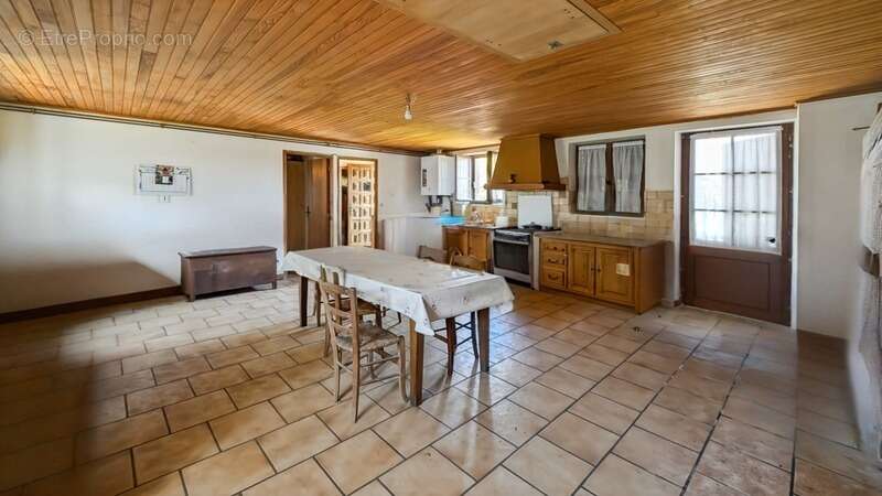 Maison à SAINT-MESMIN