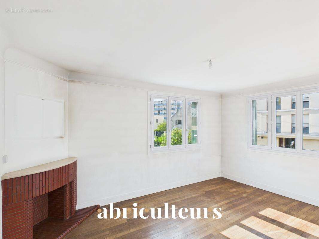 Maison familiale avec jardin de 560 m² en vente à Meaux 77100 - photo 4
