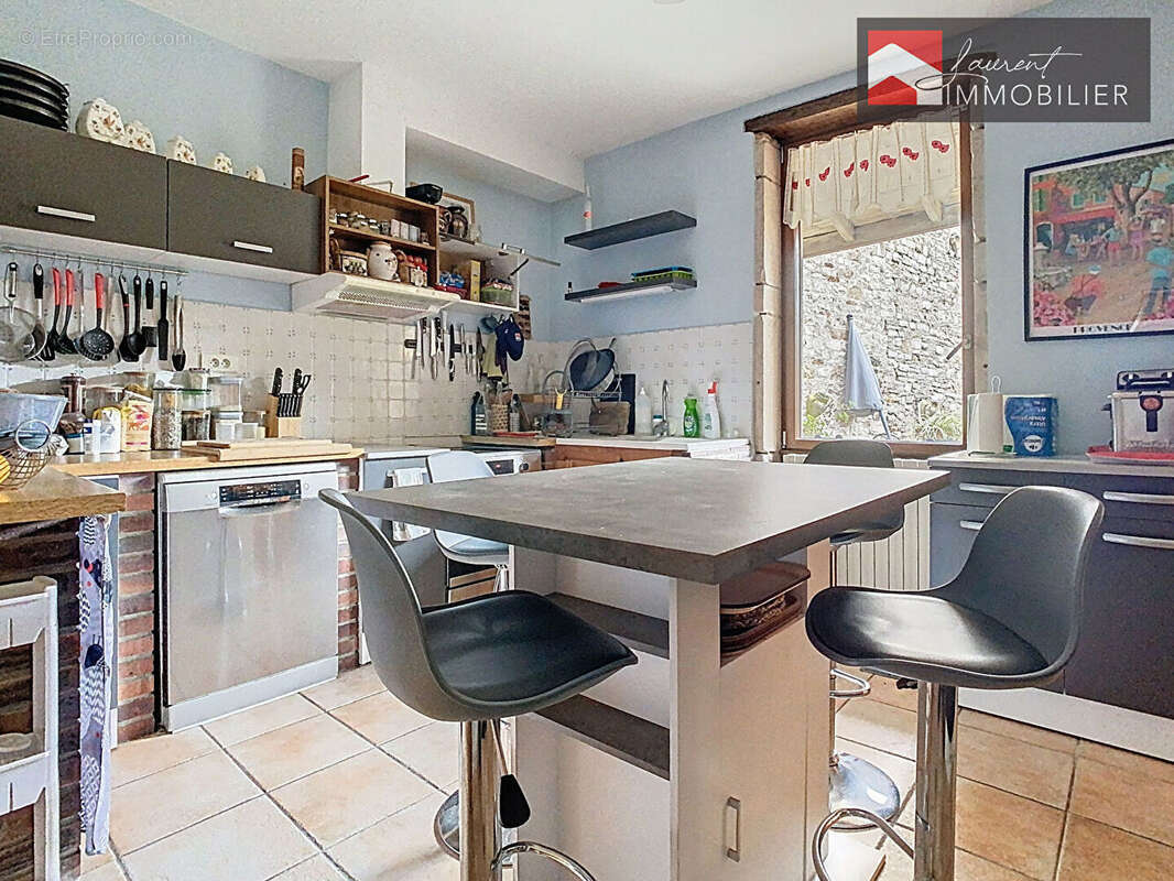 Maison à PONT-DE-VAUX