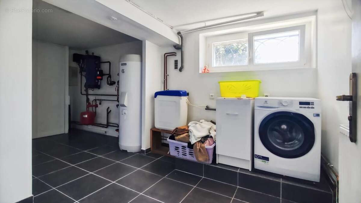 Maison à TROIS-PALIS