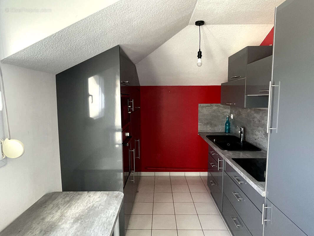 Appartement à GENESTON