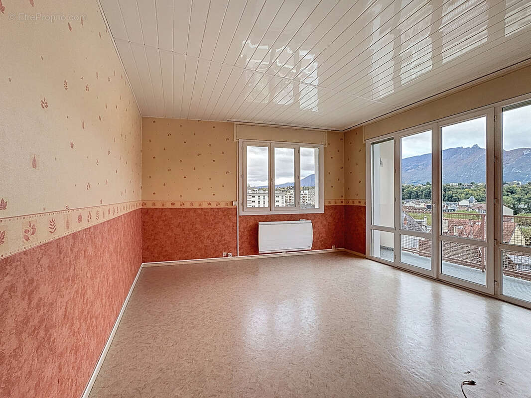Appartement à AIX-LES-BAINS