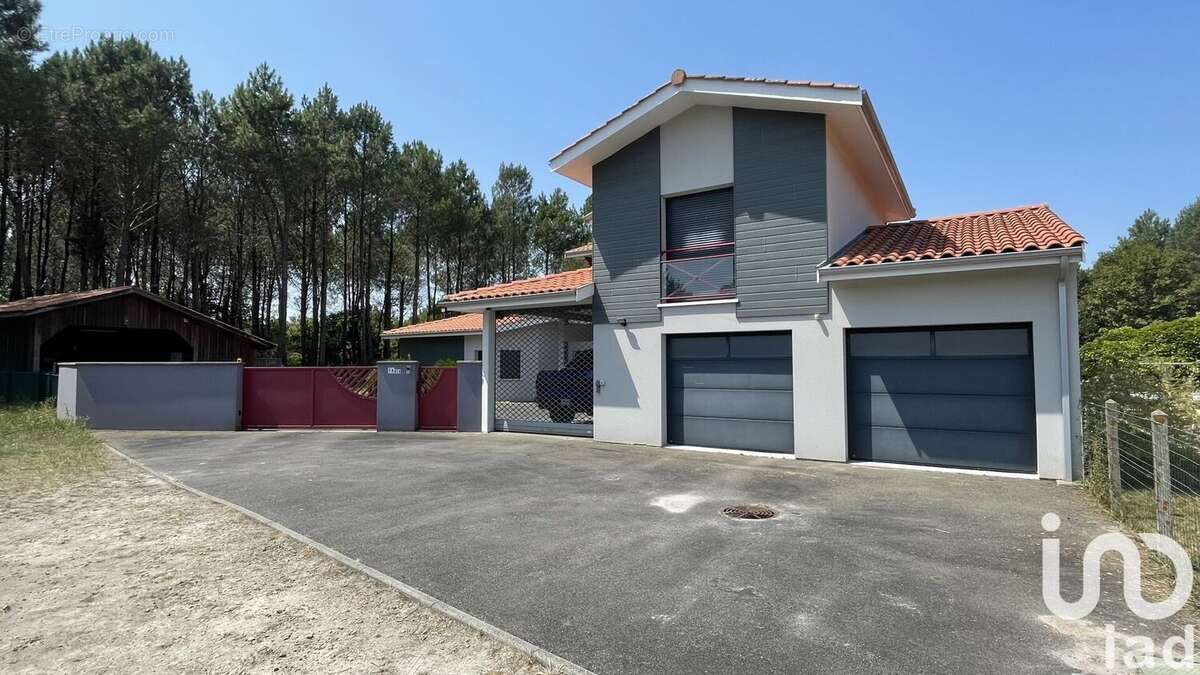 Maison 260 m² à Parentis-En-Born  - photo 6