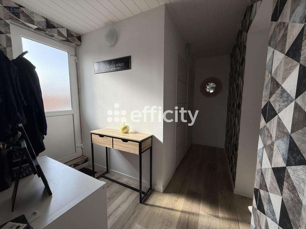 Appartement à PREMESQUES