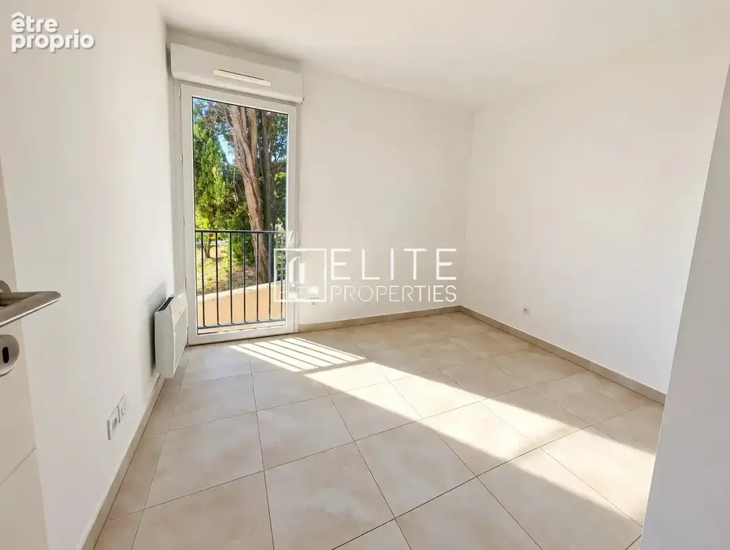 EXCLUSIVITE - T4 Dernier étage vue mer - Terrasse - Parkings - Calme - Sud Est - photo 6