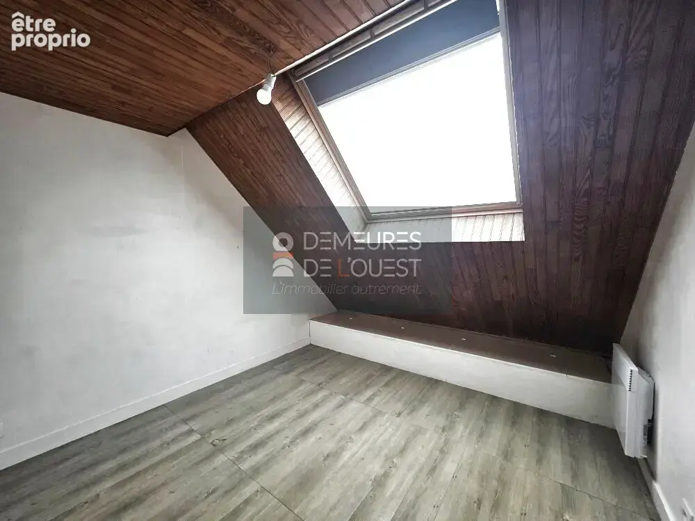 Rennes - Appartement de 50 m2 et sa mezzanine - Grand garage de 30 m2. - photo 8