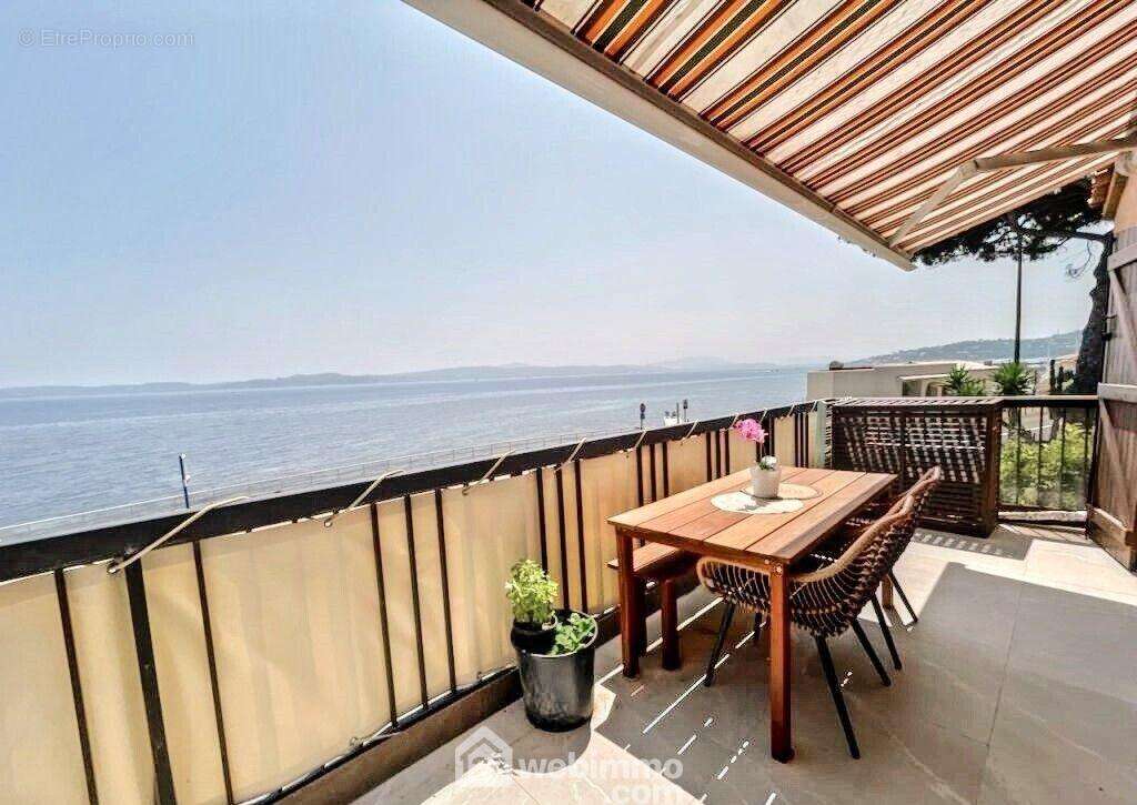 Terrasse plein sud, vue mer panoramique à couper le souffle - Appartement à SAINTE-MAXIME