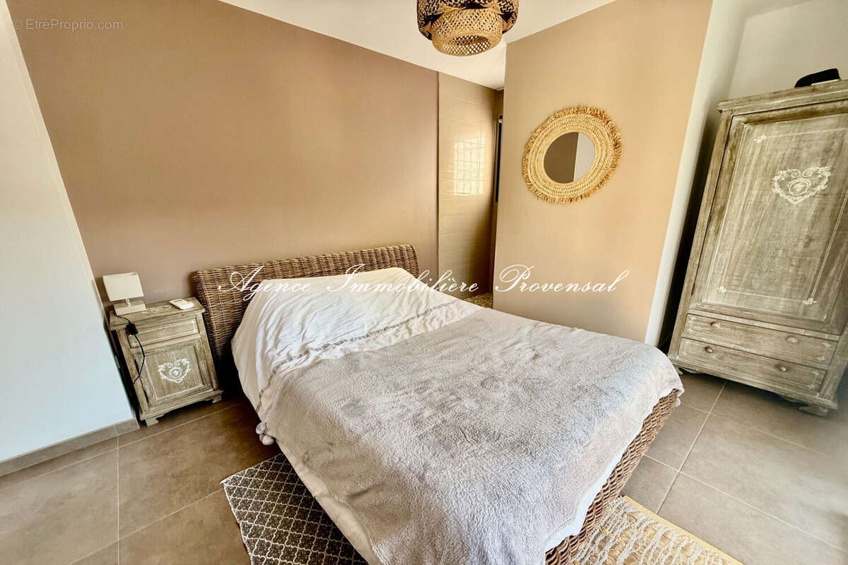 Maison à PLAN-DE-LA-TOUR