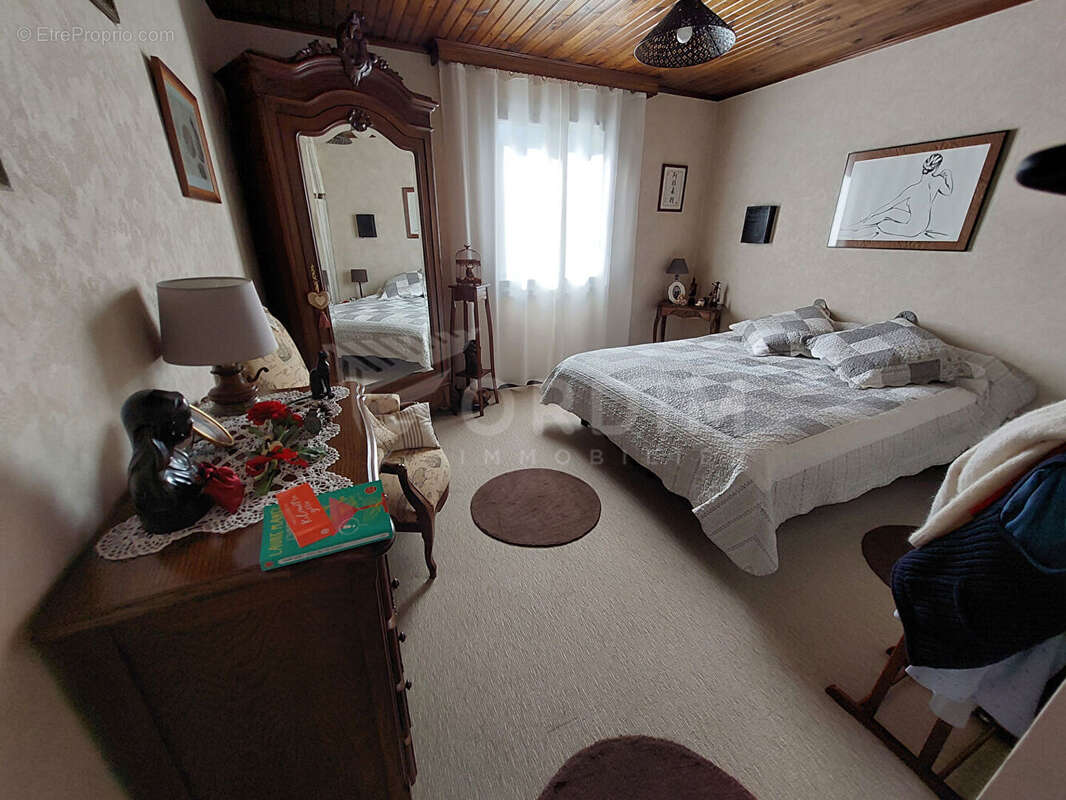 Maison à CHAUMOT