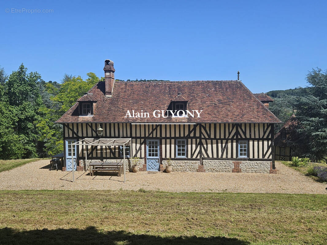Maison à PONT-L'EVEQUE